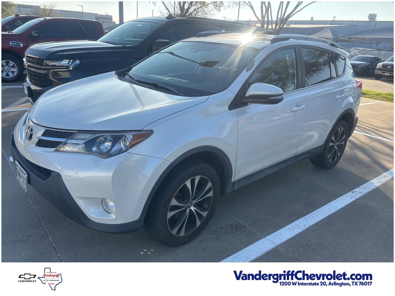 2015 Toyota RAV4 Limited's photo