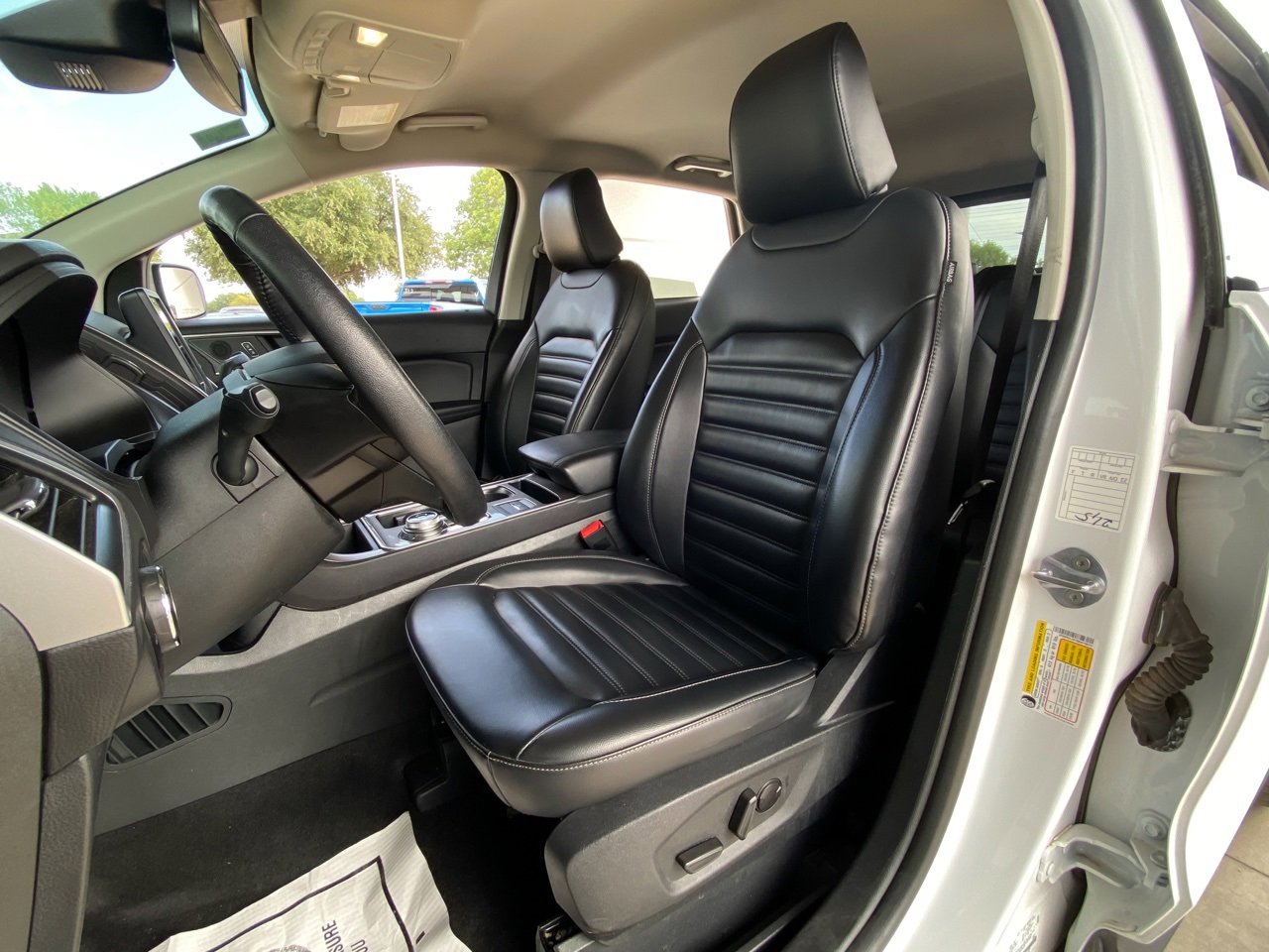 2024 Ford Edge SEL photo 4