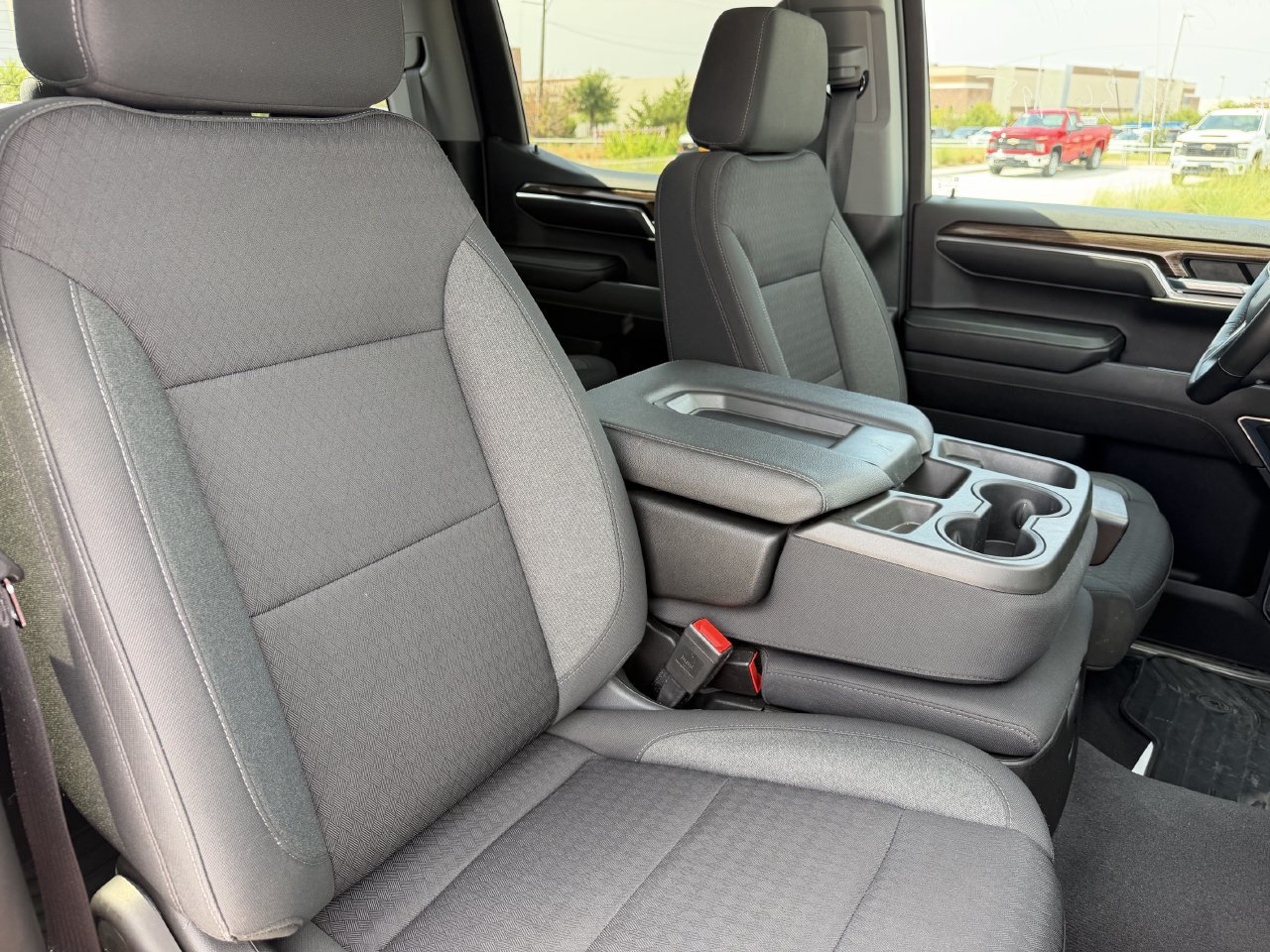 2023 Chevrolet Silverado 1500 LT - Photo 23