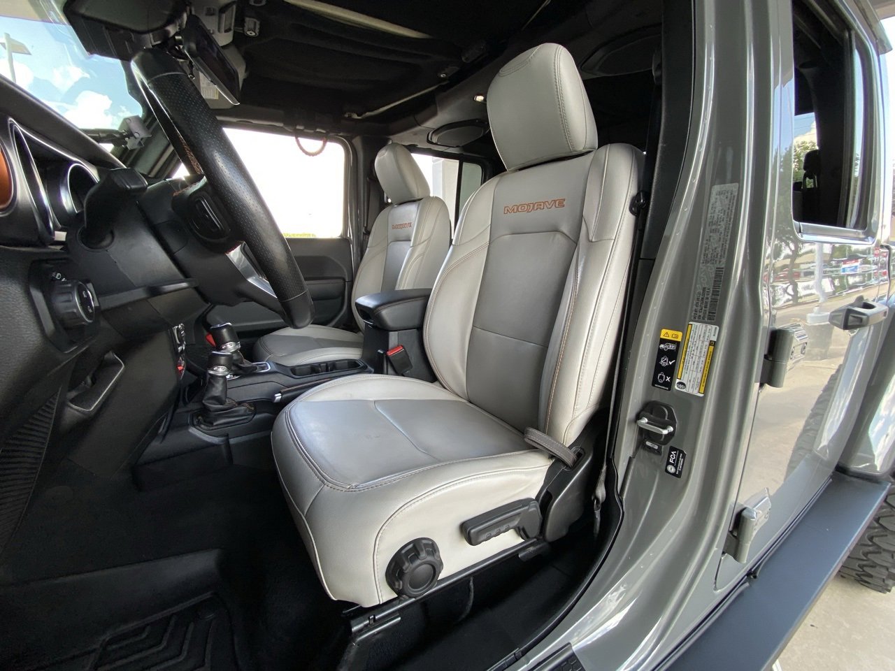 2021 Jeep Gladiator Mojave photo 3
