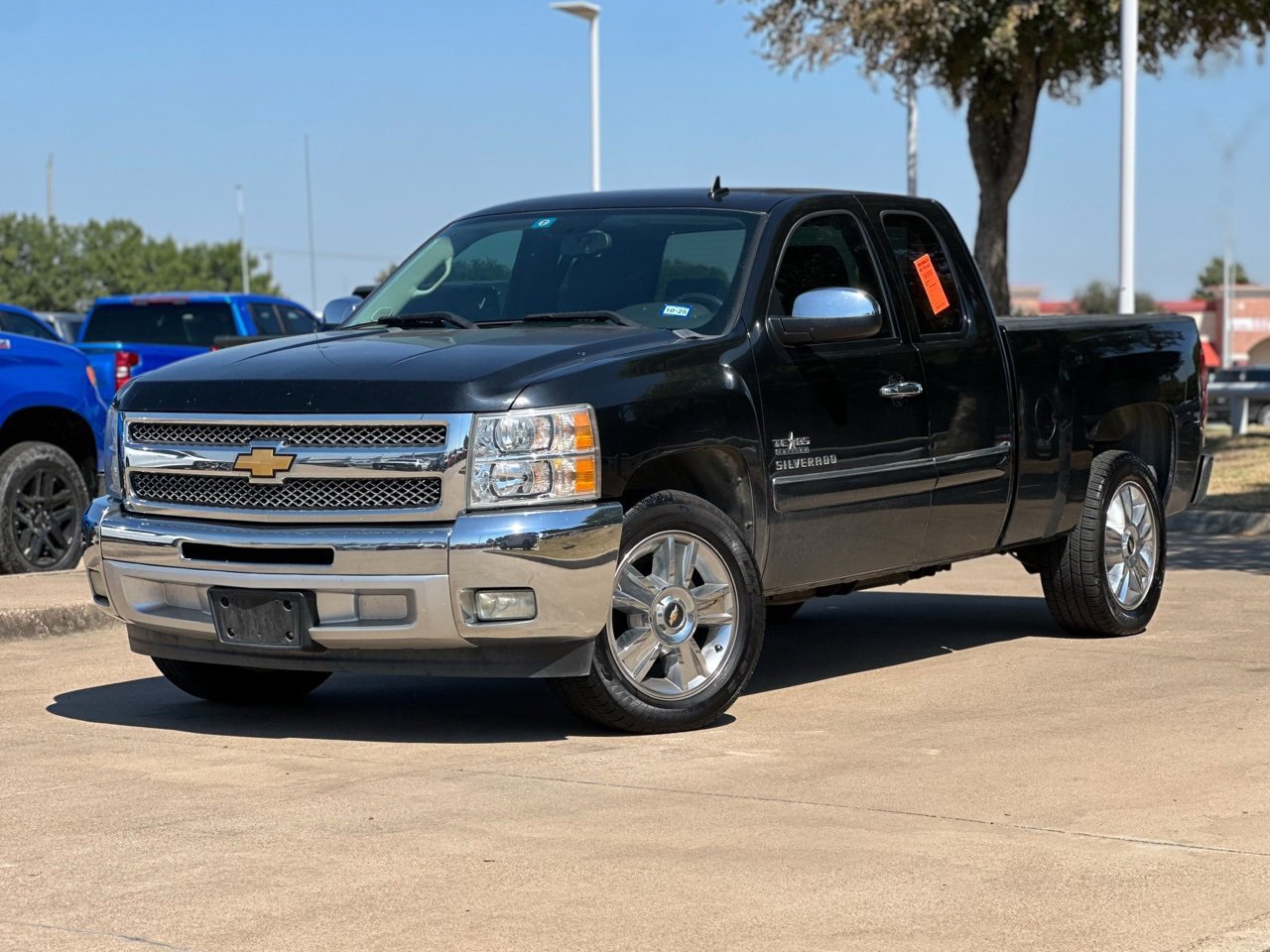 2012 Chevrolet Silverado 1500 LT photo 3