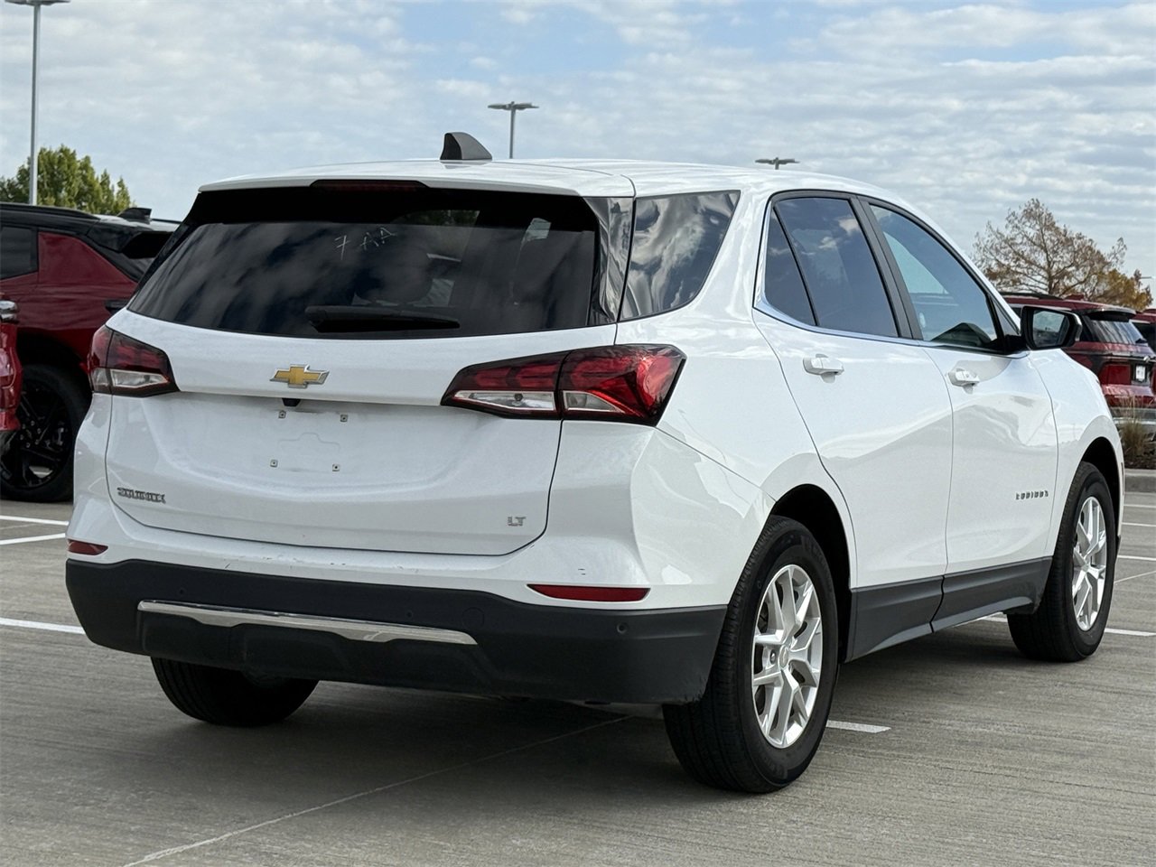 2024 Chevrolet Equinox LT photo 4