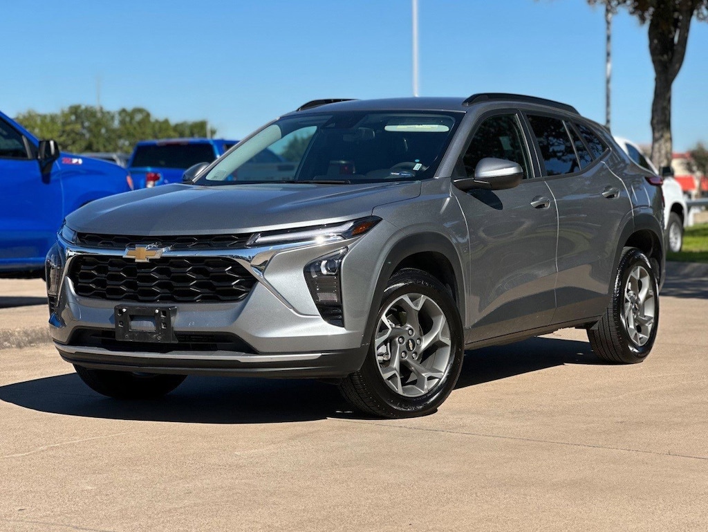 Certified 2025 Chevrolet Trax LT SUV