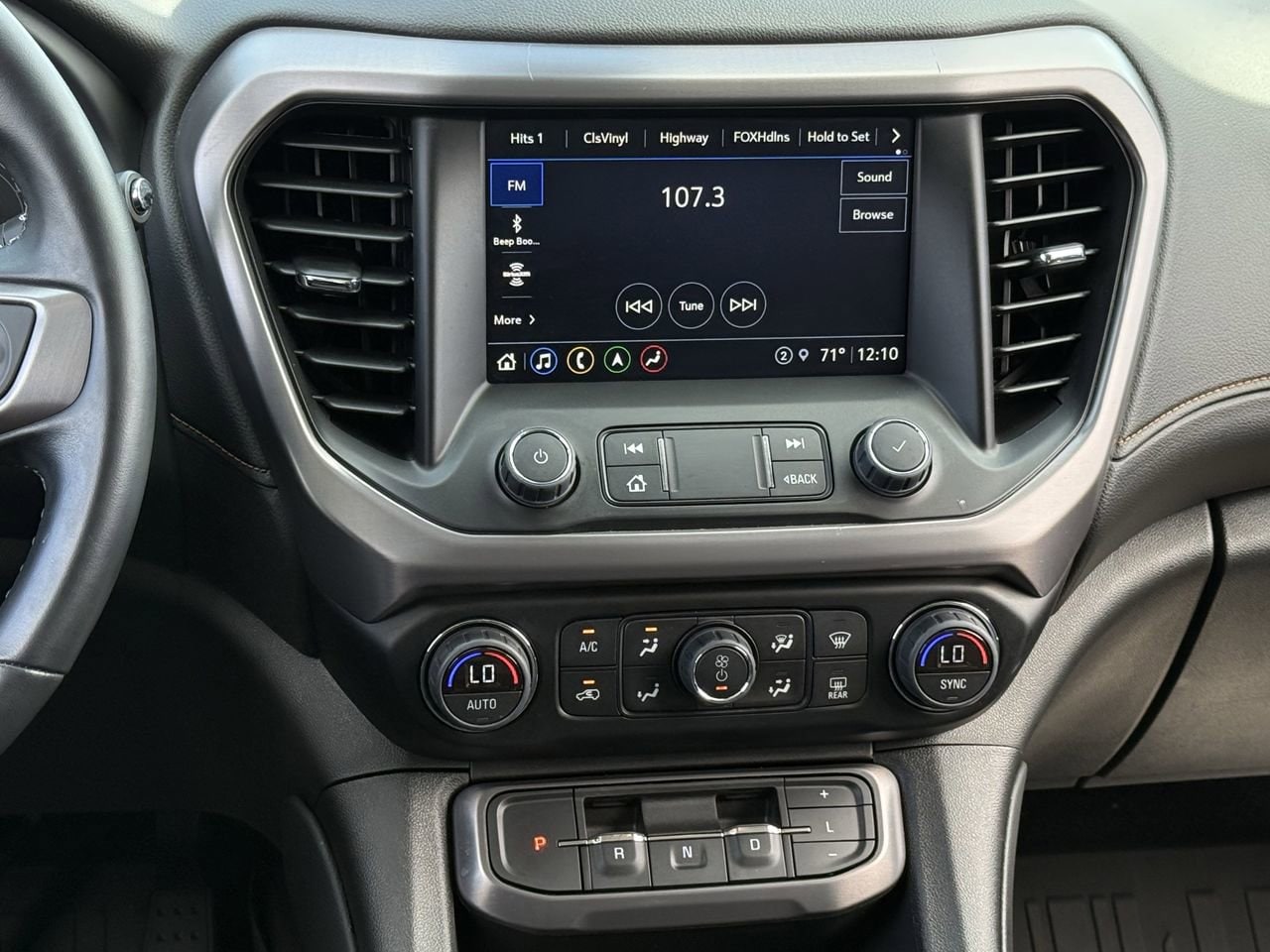 2023 GMC Acadia AT4 - Photo 16