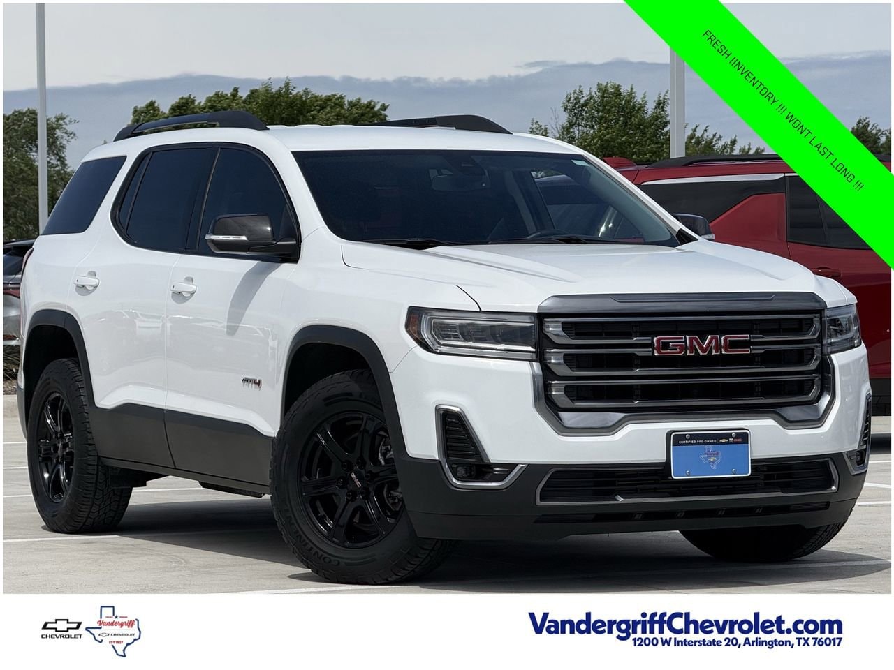 2023 GMC Acadia AT4 - Photo 2