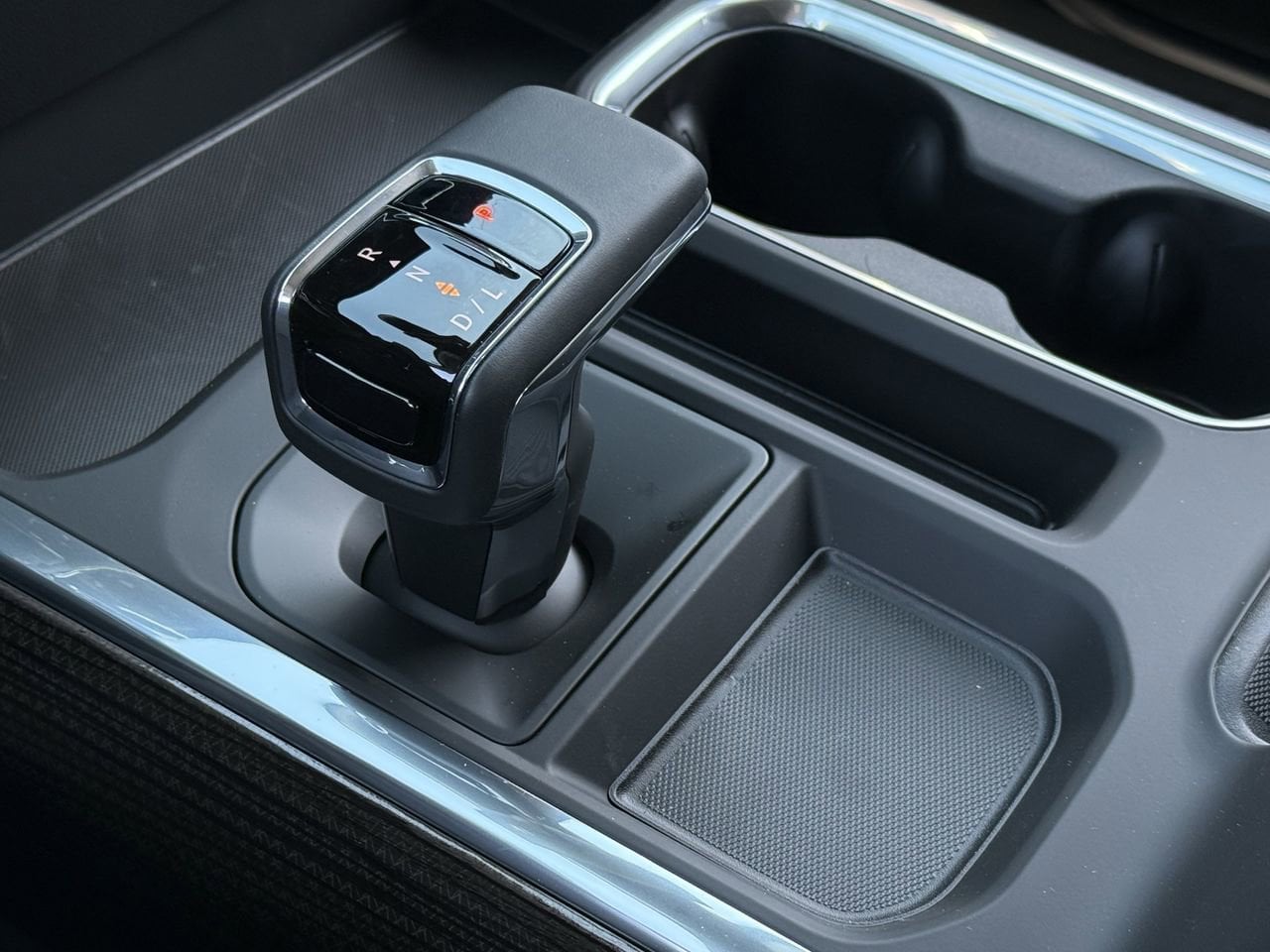 2026 Chevrolet Silverado 1500 RST - Photo 18