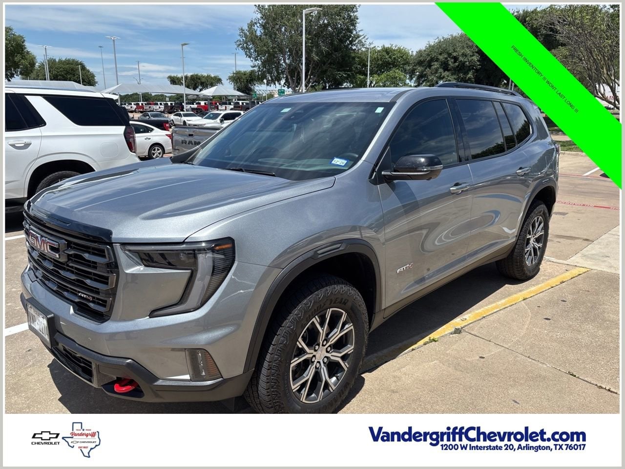 2025 GMC Acadia AT4 AWD's photo