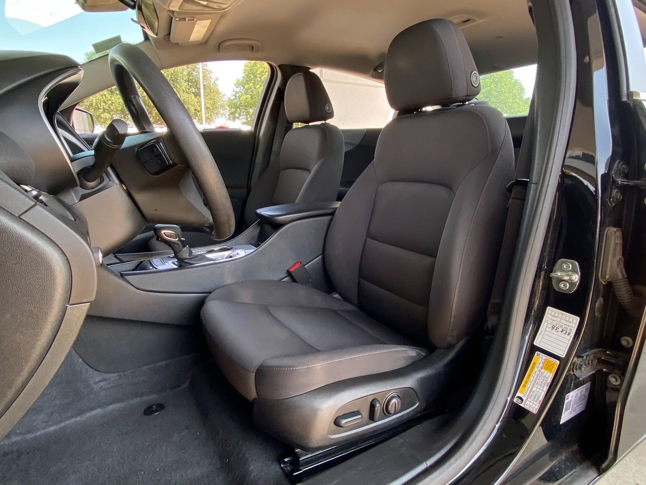 2024 Chevrolet Malibu 1LT photo 4