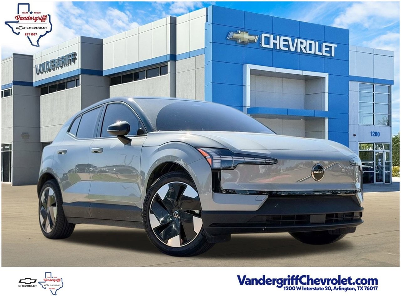 2025 Volvo EX30 Plus