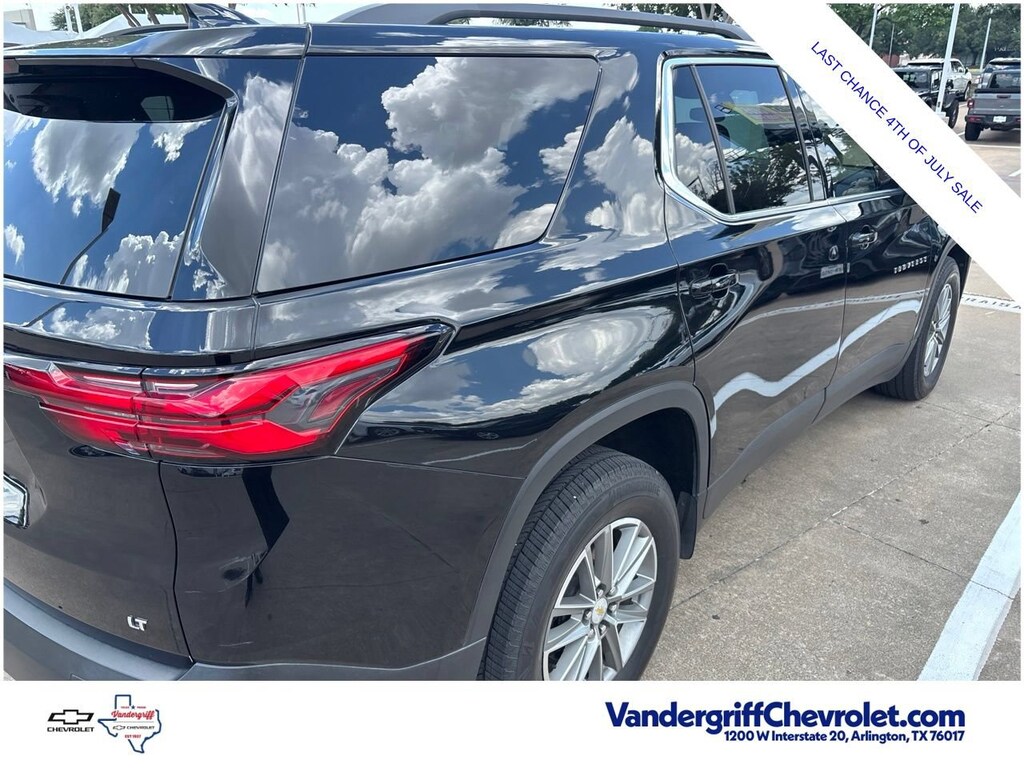 Used 2022 Chevrolet Traverse LT Cloth SUV