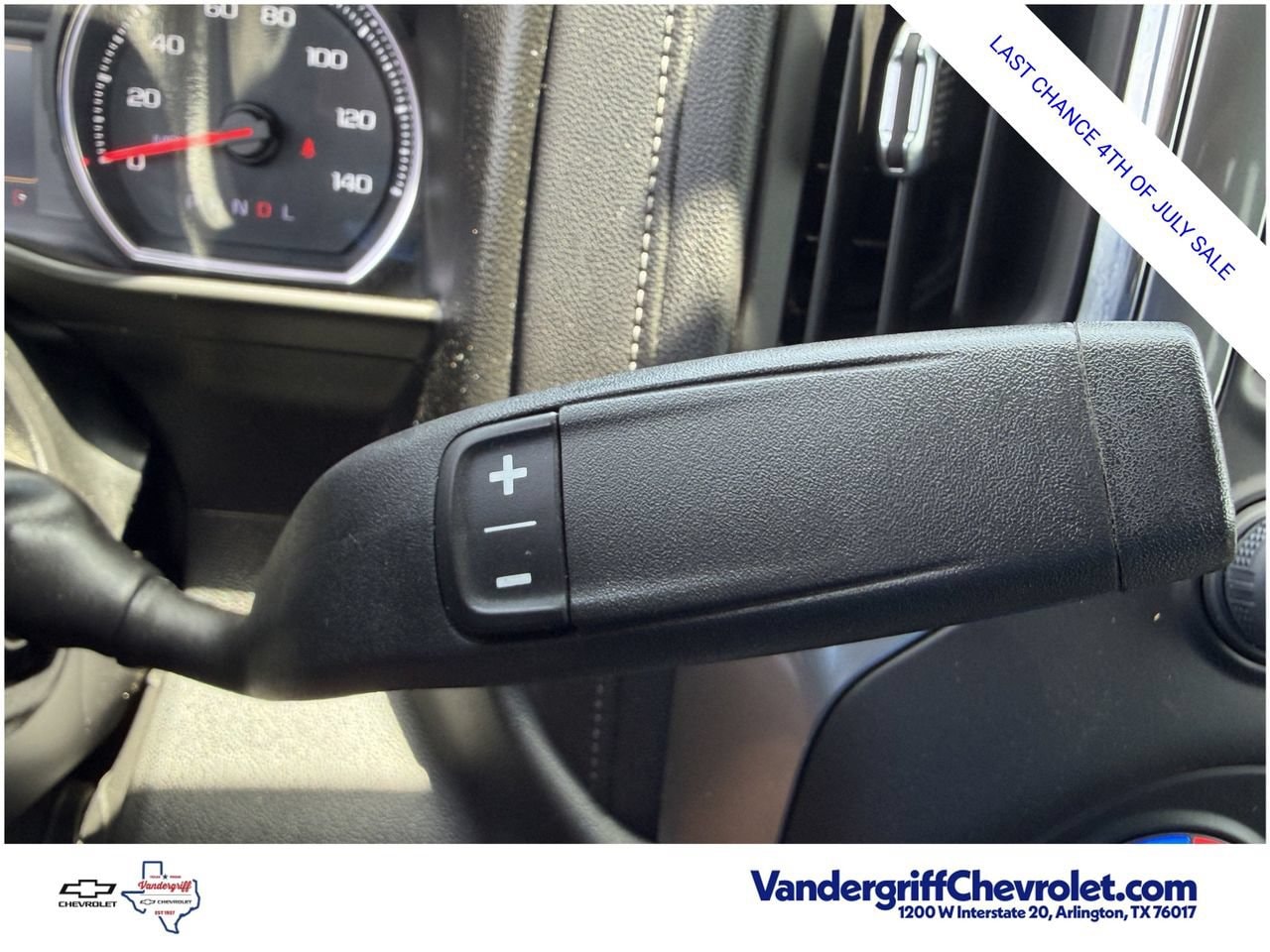 2021 Chevrolet Silverado 1500 LTZ - Photo 19