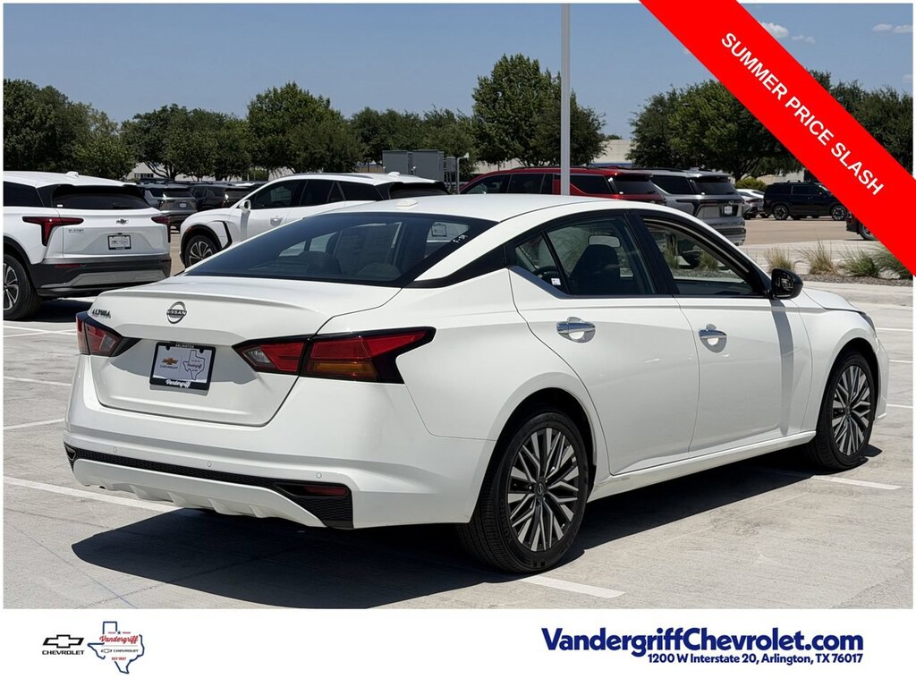 Used 2025 Nissan Altima SV FWD Sedan