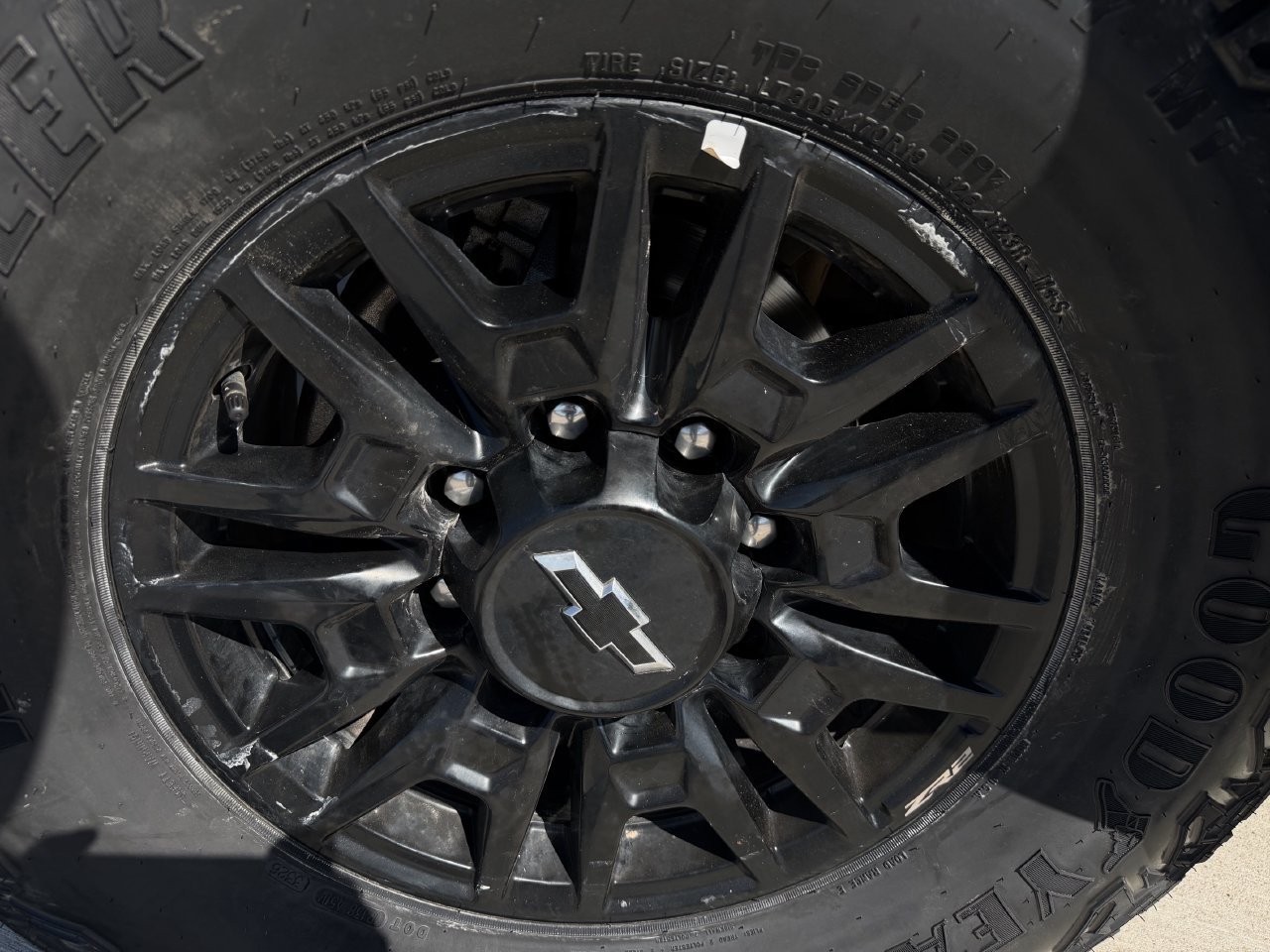 2026 Chevrolet Silverado 2500HD ZR2 - Photo 9