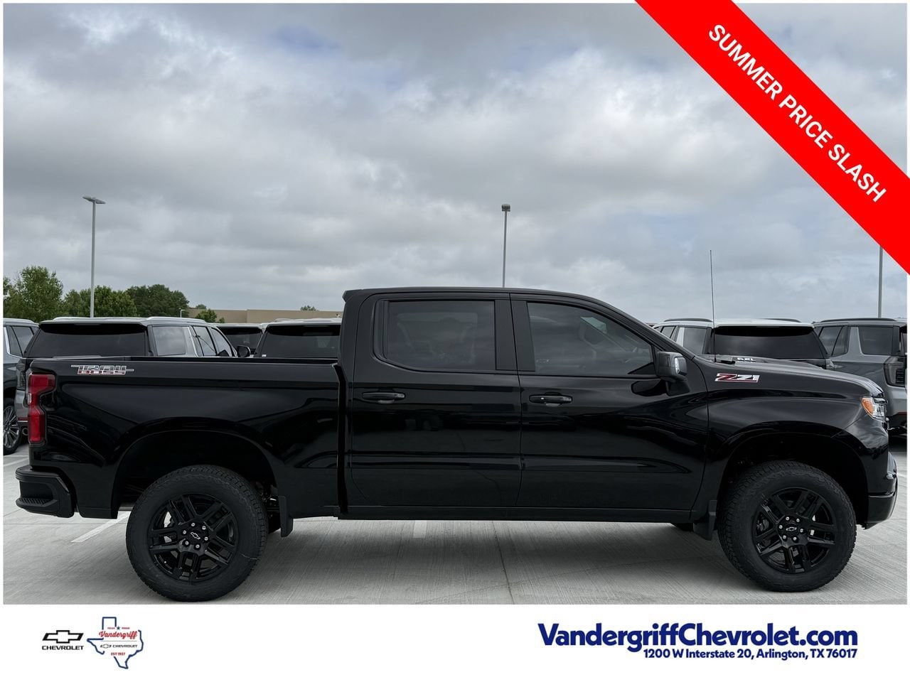 2026 Chevrolet Silverado 1500 LT Trail Boss - Photo 3