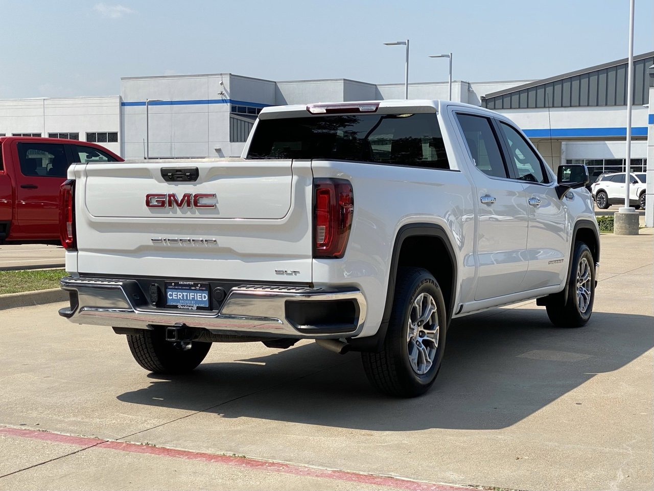 2024 Gmc Sierra 1500 SLT photo 2