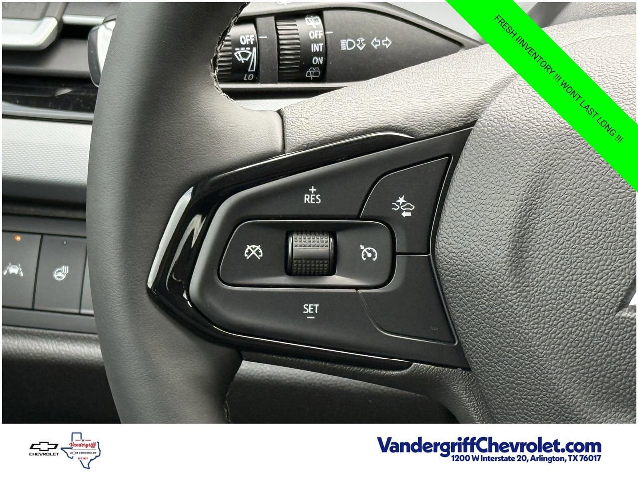 2027 Chevrolet Bolt LT - Photo 13