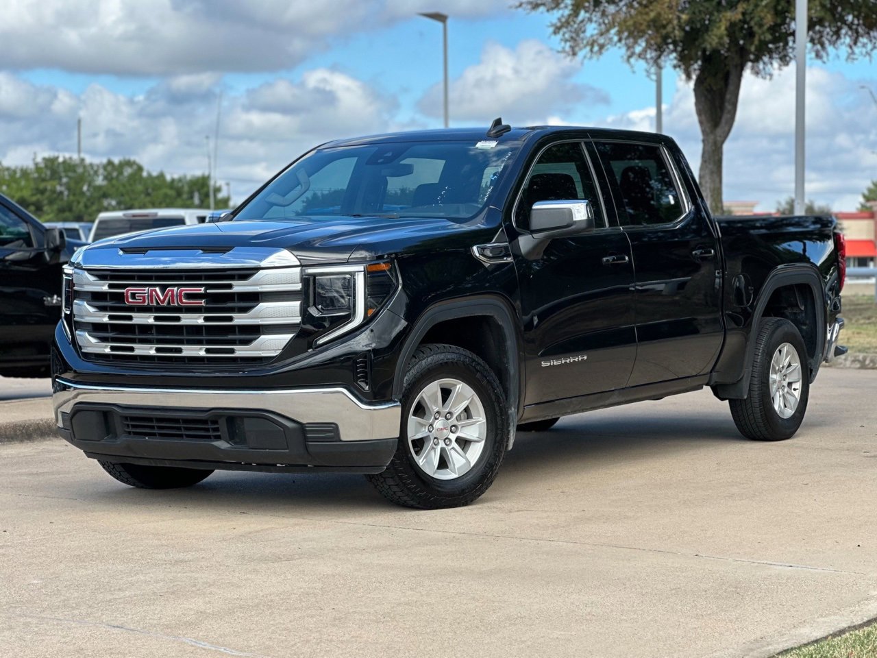 2024 Gmc Sierra 1500 SLE photo 3