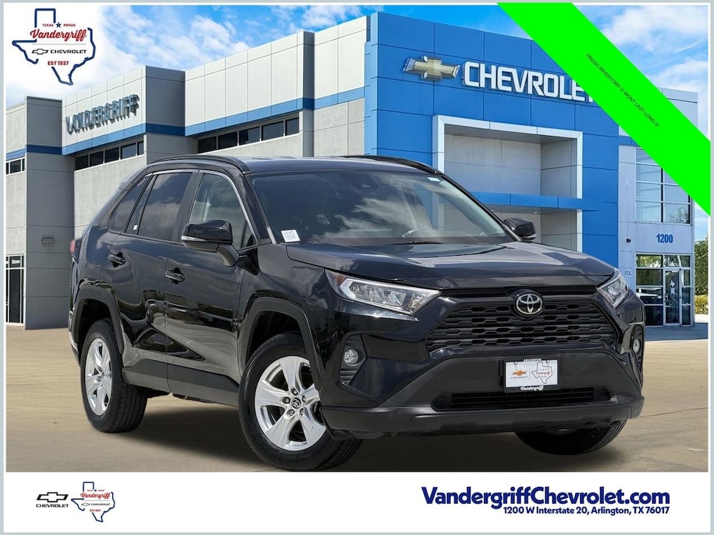 Used 2021 Toyota RAV4 XLE SUV