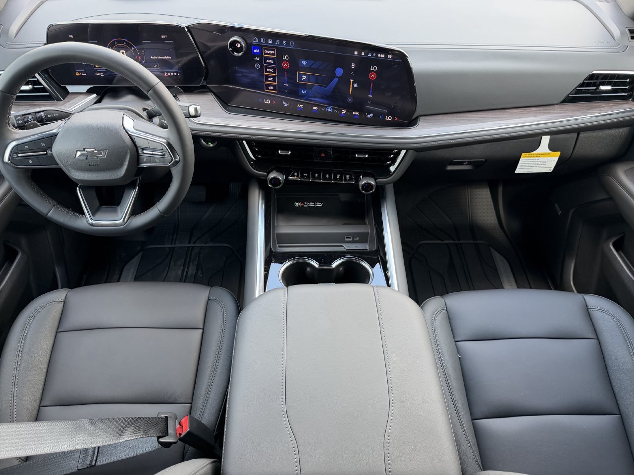 2026 Chevrolet Suburban Z71 - Photo 10