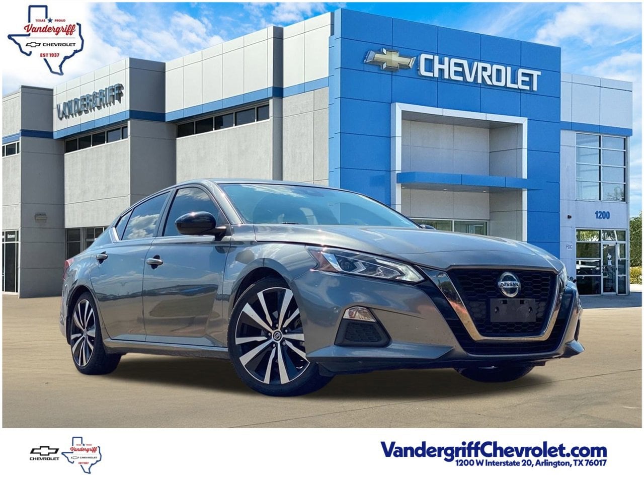 2022 Nissan Altima SR