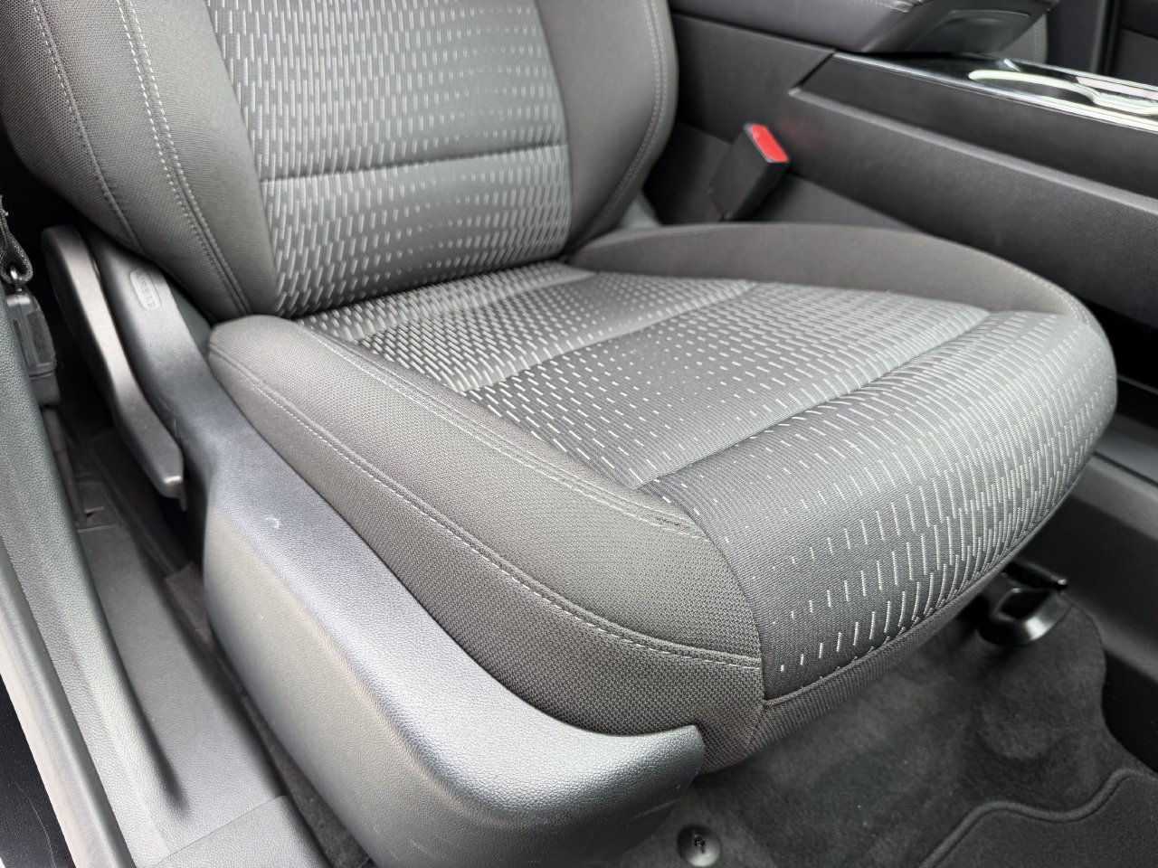 2026 Chevrolet Equinox LT - Photo 25