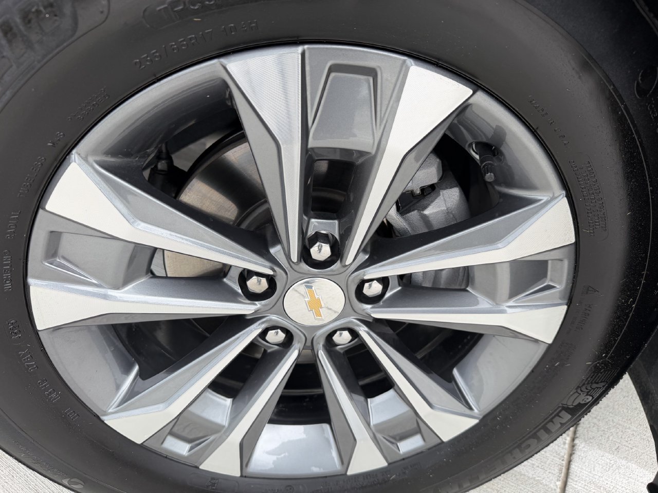 2026 Chevrolet Equinox LT - Photo 9