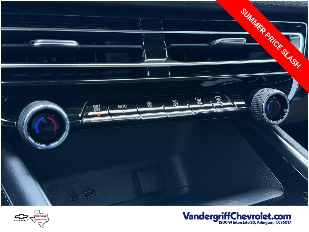 2026 Chevrolet Traverse LT - Photo 18