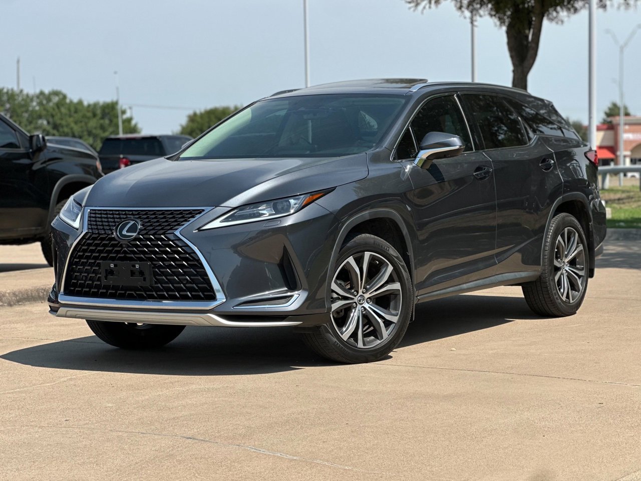 2022 Lexus RX 350L photo 2