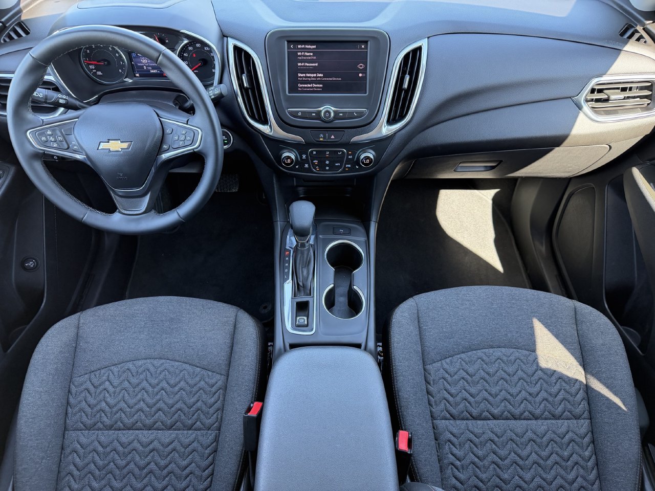 2024 Chevrolet Equinox LT - Photo 10
