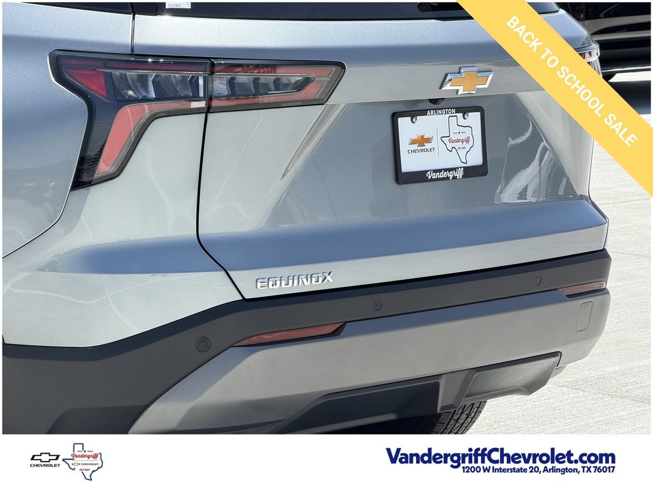 2027 Chevrolet Equinox LT - Photo 6