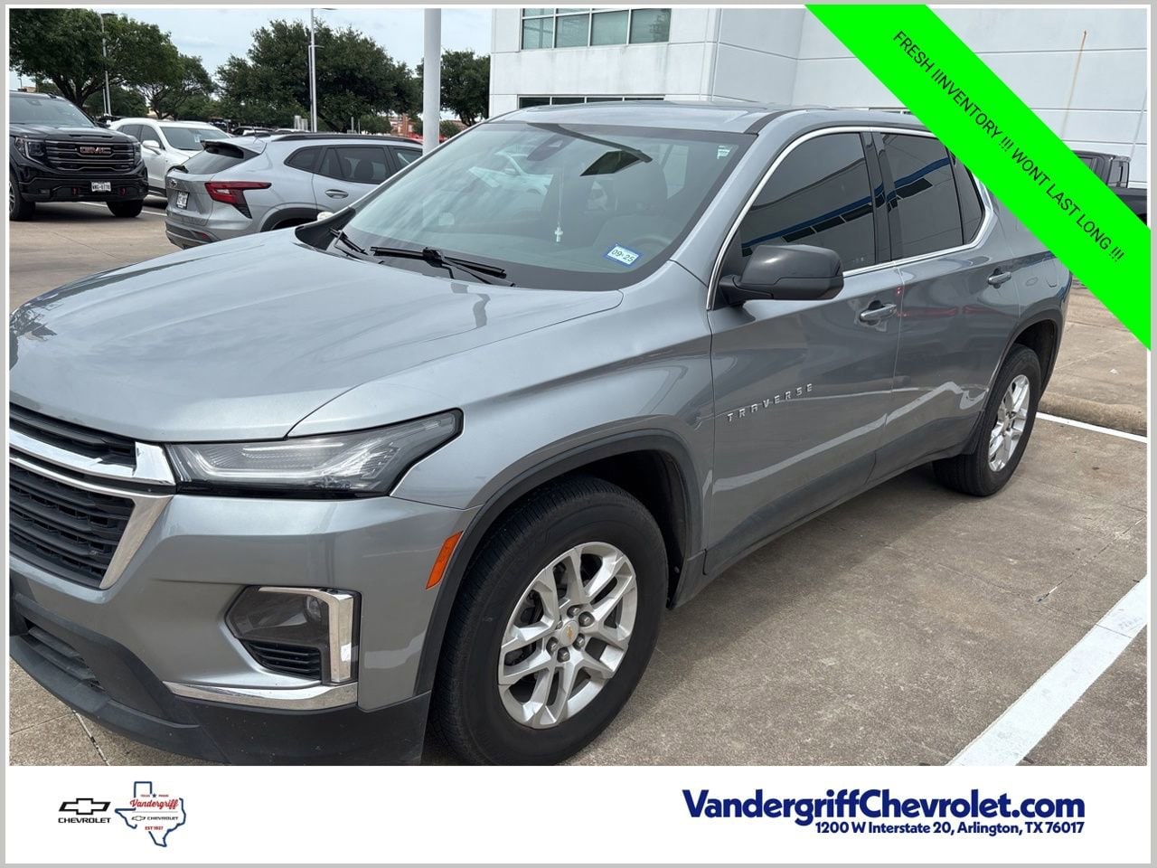 2023 Chevrolet Traverse FWD LS's photo