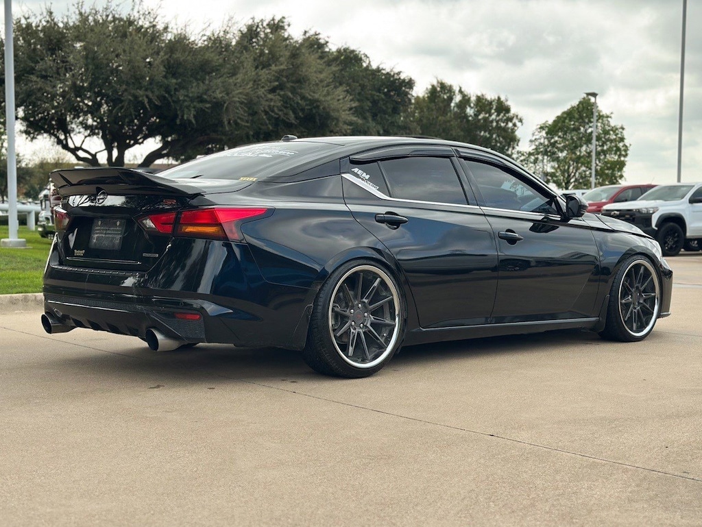 Used 2023 Nissan Altima 2.0 SR Sedan