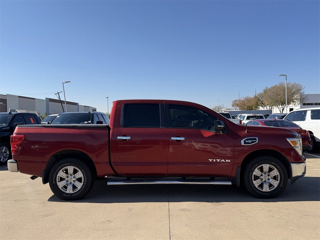 Used 2017 Nissan Titan SV Truck Crew Cab