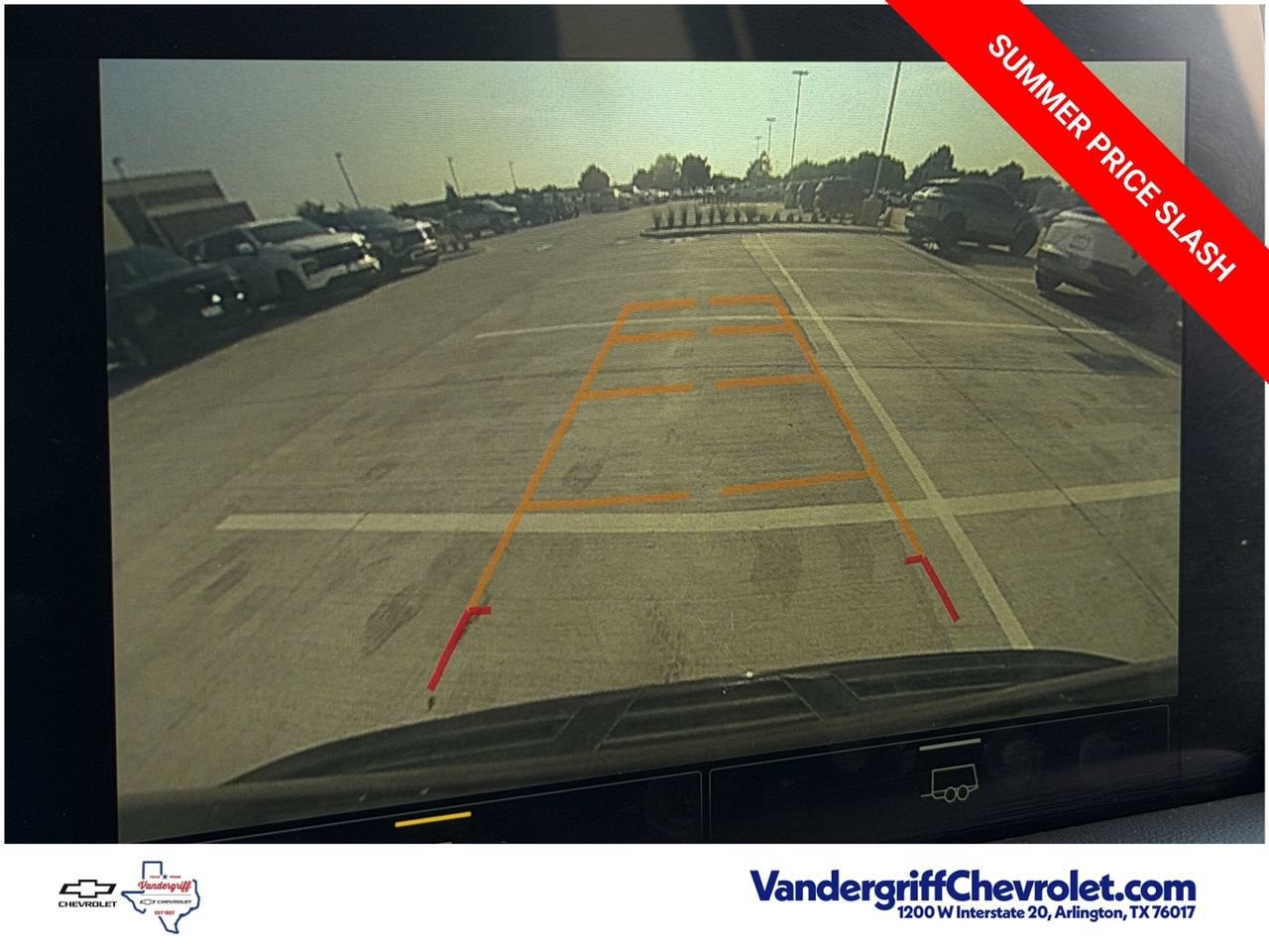 2024 Chevrolet Suburban LT - Photo 18