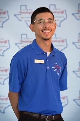 Staff member Antonio Garza from ID_2b87be861797