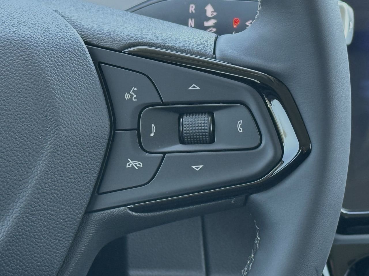 2027 Chevrolet Bolt RS - Photo 14