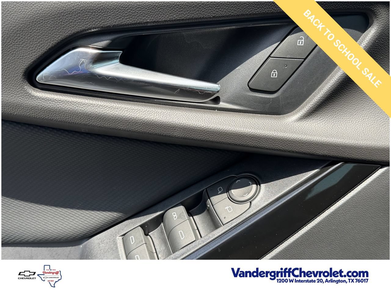 2027 Chevrolet Equinox LT - Photo 20