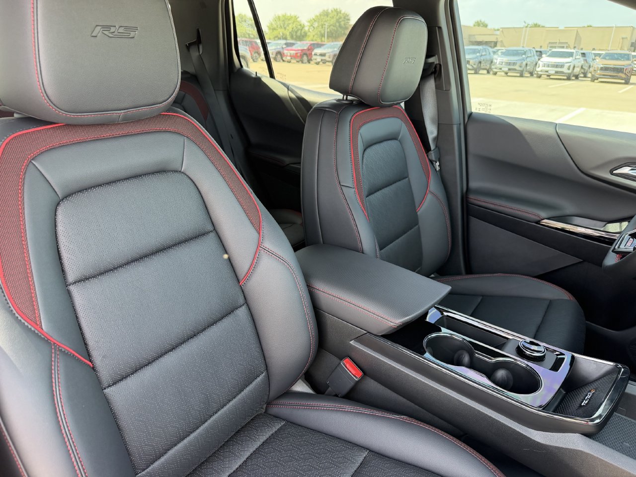 2027 Chevrolet Equinox RS - Photo 24