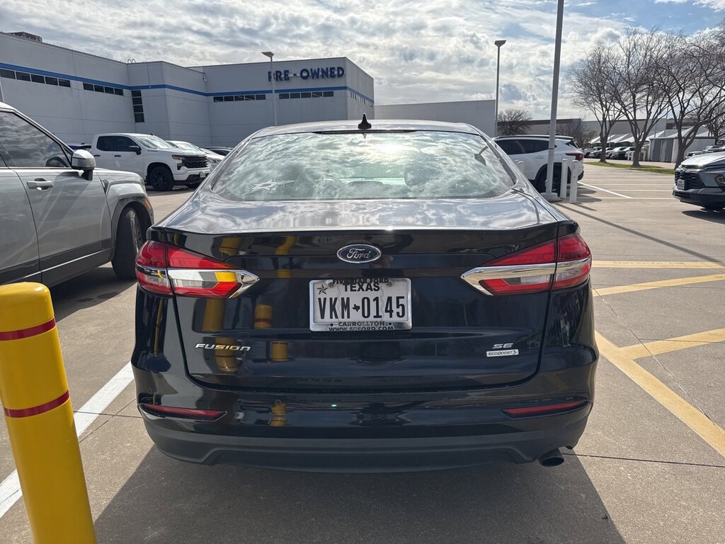 Used 2019 Ford Fusion SE Sedan