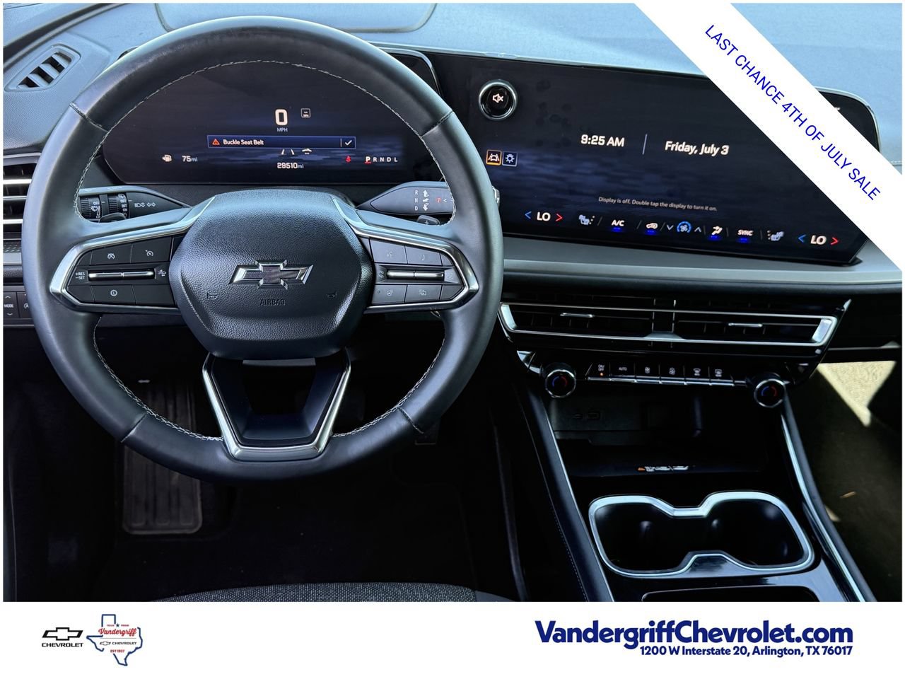 2025 Chevrolet Traverse LT - Photo 11