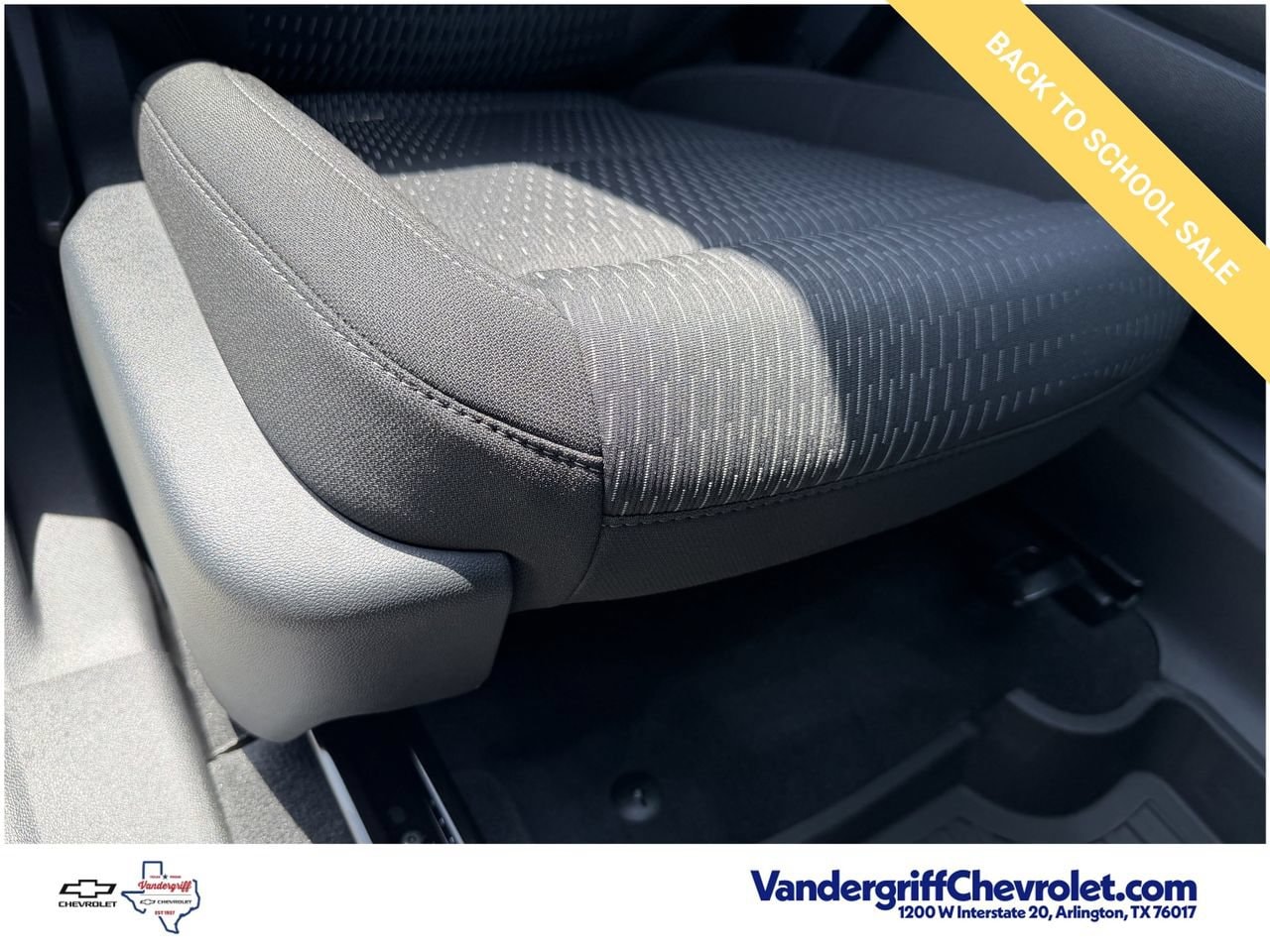 2027 Chevrolet Equinox LT - Photo 24