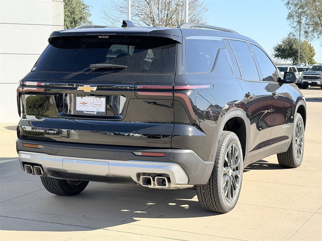 New 2026 Chevrolet Traverse LT SUV