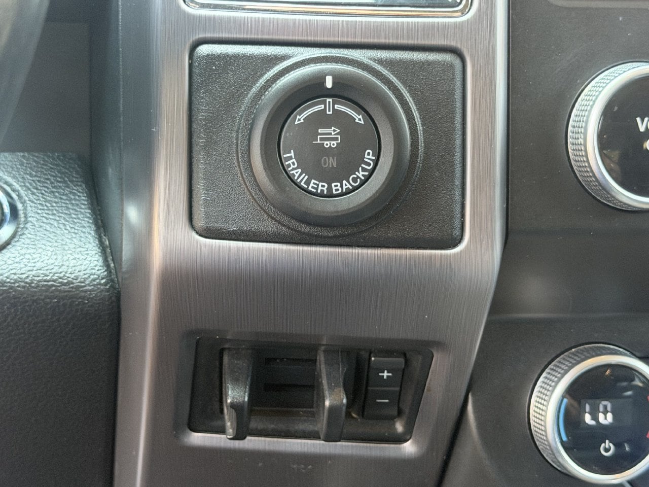 2021 Ford Expedition Platinum - Photo 16