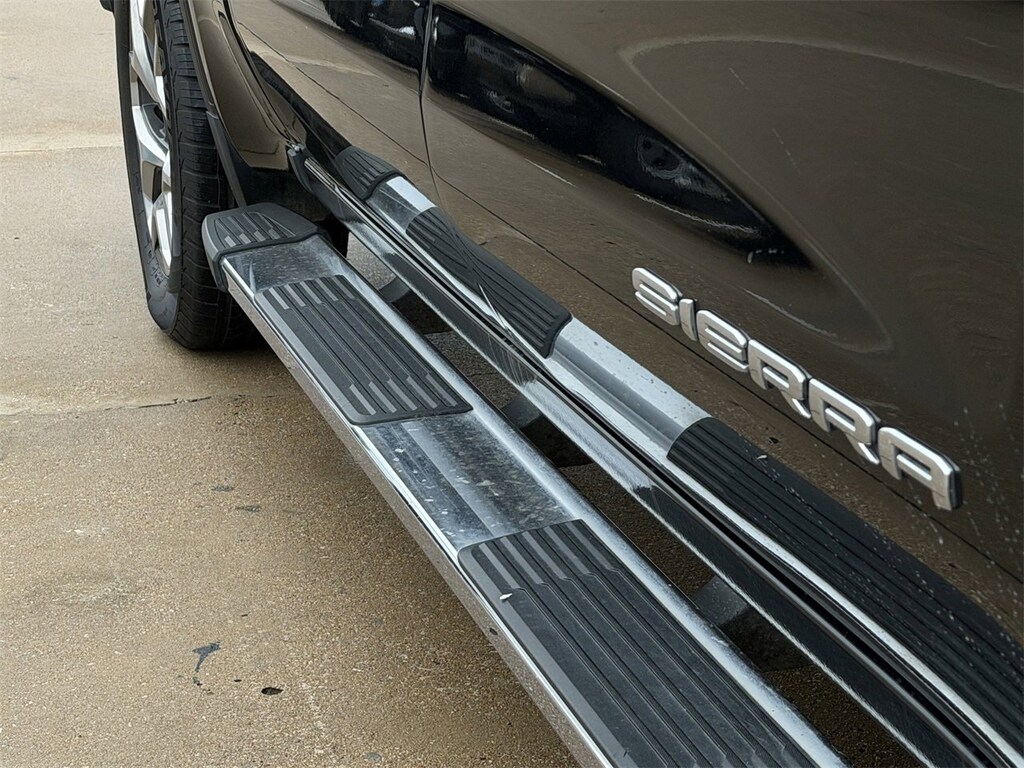 Used 2024 GMC Sierra 1500 SLT Truck Crew Cab