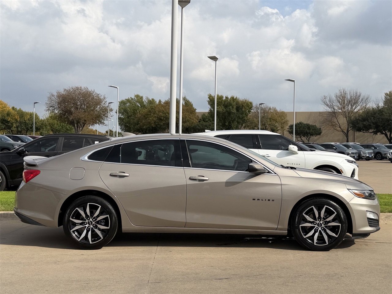 2024 Chevrolet Malibu RS photo 3