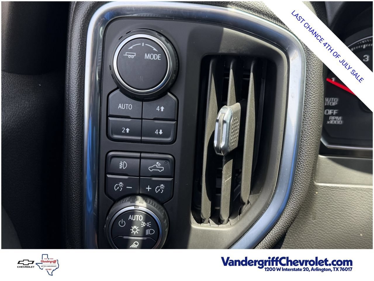 2021 Chevrolet Silverado 1500 LTZ - Photo 23