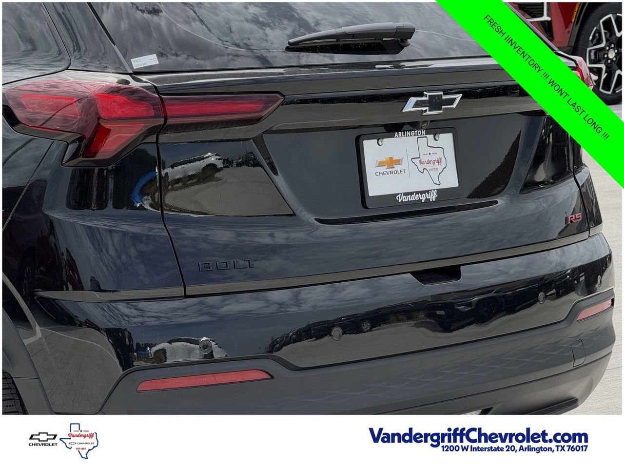 2027 Chevrolet Bolt RS - Photo 6