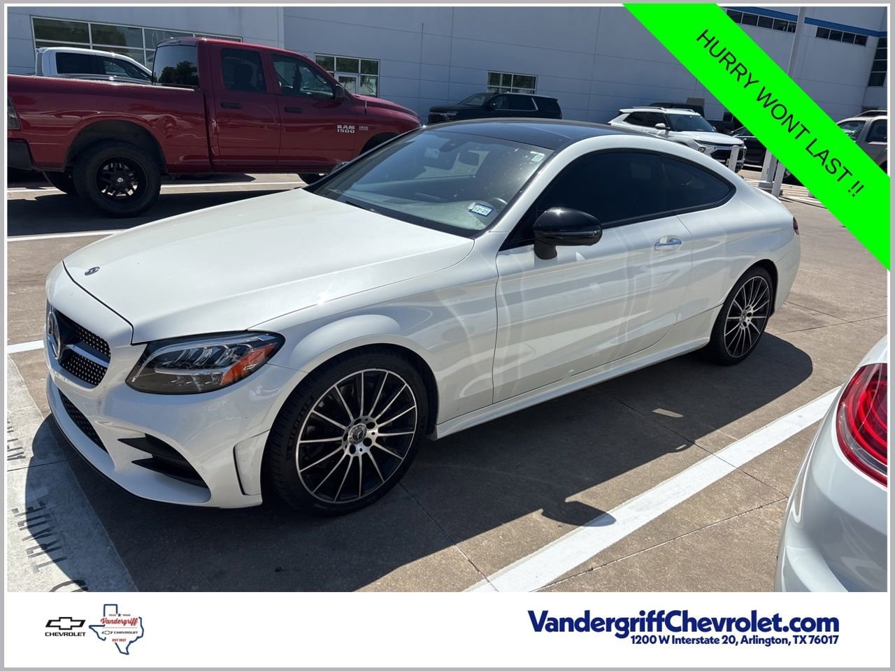 2019 Mercedes-Benz C-Class C300's photo