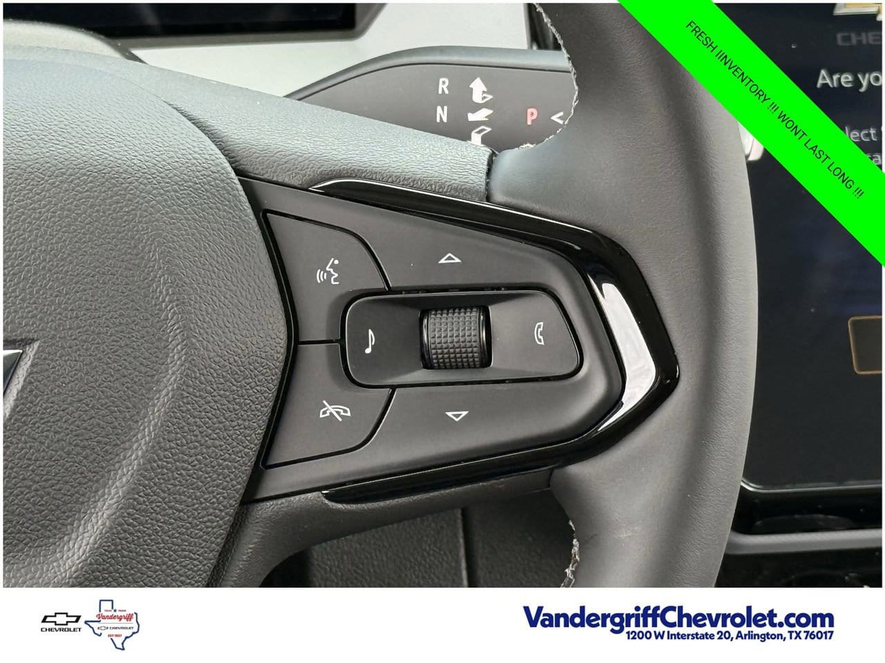 2027 Chevrolet Bolt RS - Photo 13