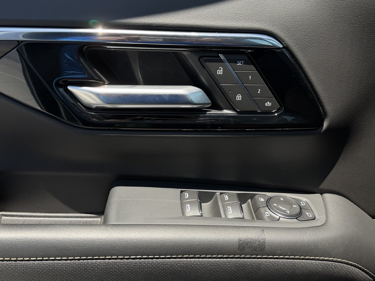 2026 Chevrolet Tahoe Premier - Photo 21